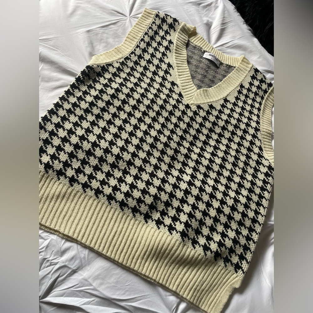 Sweater Vest